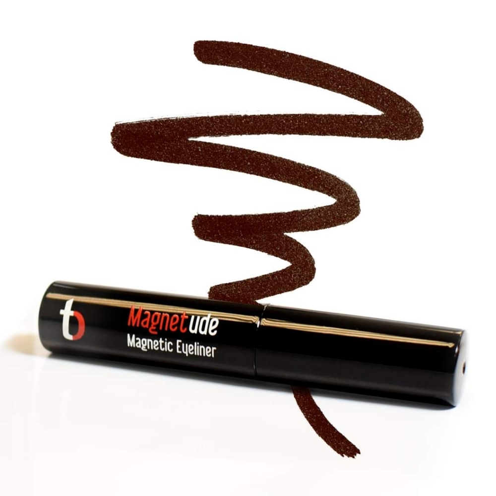 Tori Belle magnetic liner